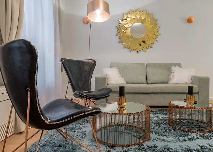 Carnation Apartment Split